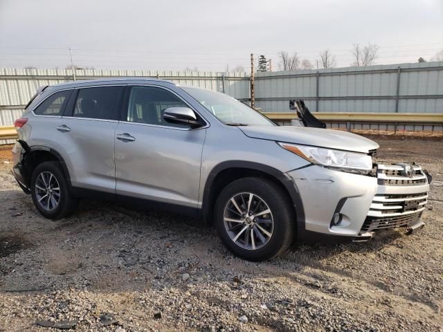 2019 Toyota Highlander SE