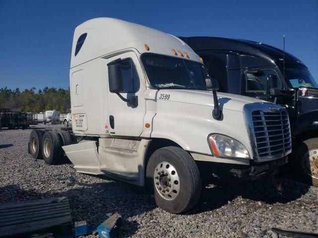 2016 Freightliner Cascadia 125