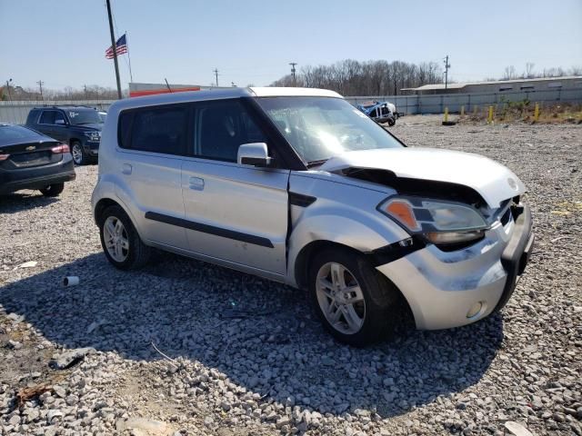 2010 KIA Soul +