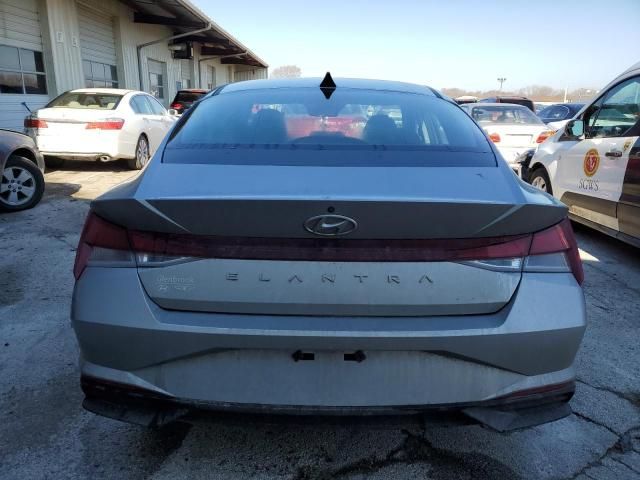 2021 Hyundai Elantra SE