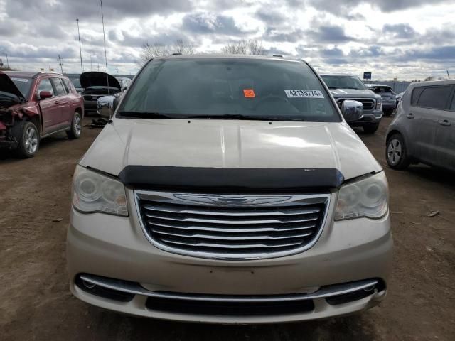 2013 Chrysler Town & Country Limited