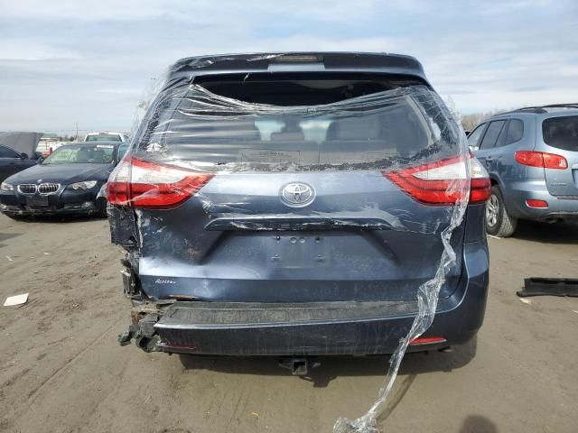 2015 Toyota Sienna XLE