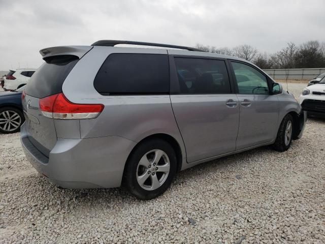 2012 Toyota Sienna LE