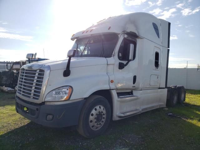 2017 Freightliner Cascadia 125