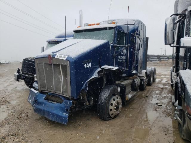 2016 Kenworth Construction T800