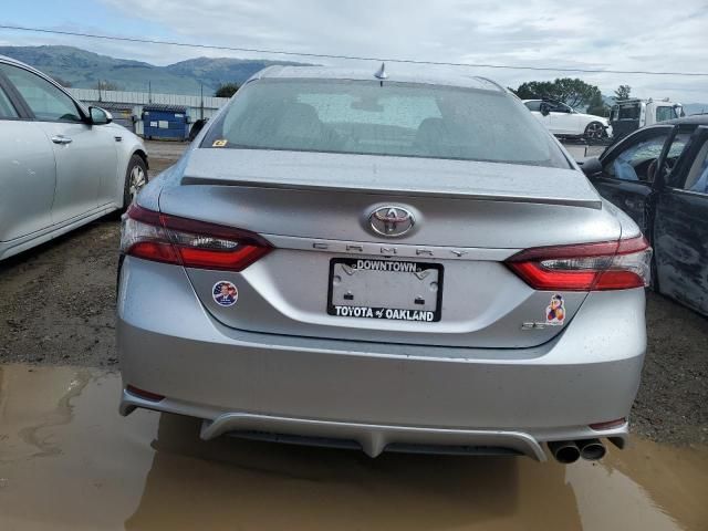 2022 Toyota Camry SE