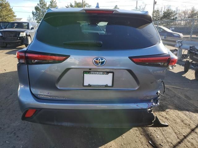 2021 Toyota Highlander Hybrid XLE