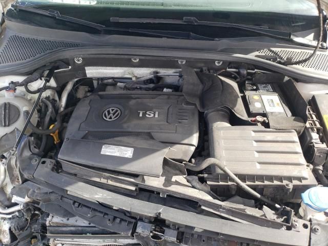 2016 Volkswagen Golf S/SE