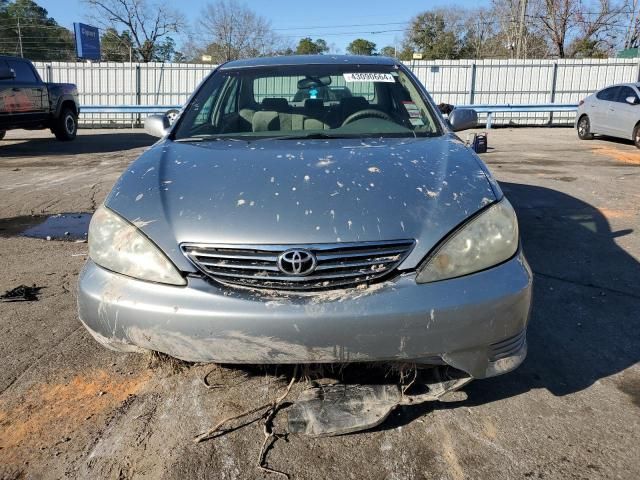 2005 Toyota Camry LE