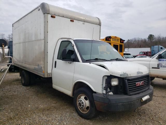 2004 GMC Savana Cutaway G3500