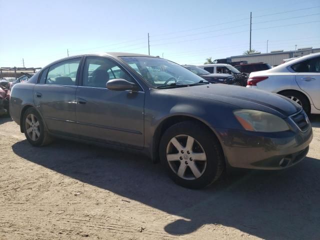 2004 Nissan Altima Base