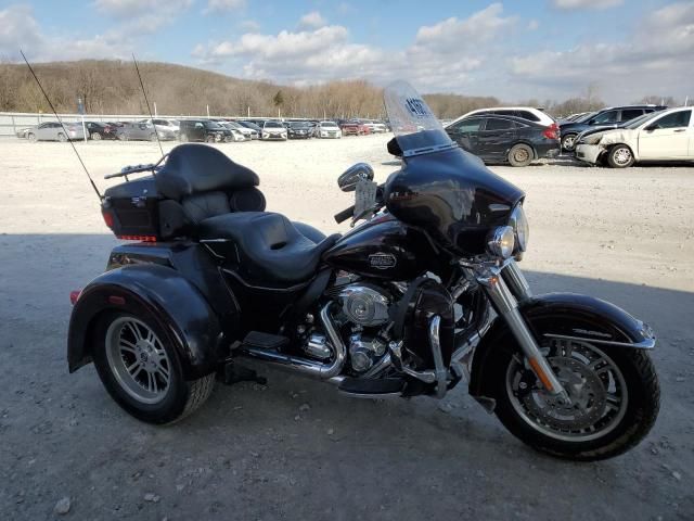 2011 Harley-Davidson Flhtcutg