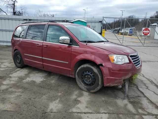 2010 Chrysler Town & Country Touring Plus