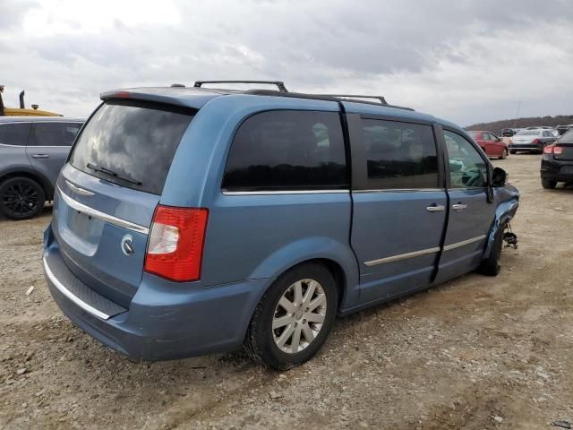 2012 Chrysler Town & Country Touring L