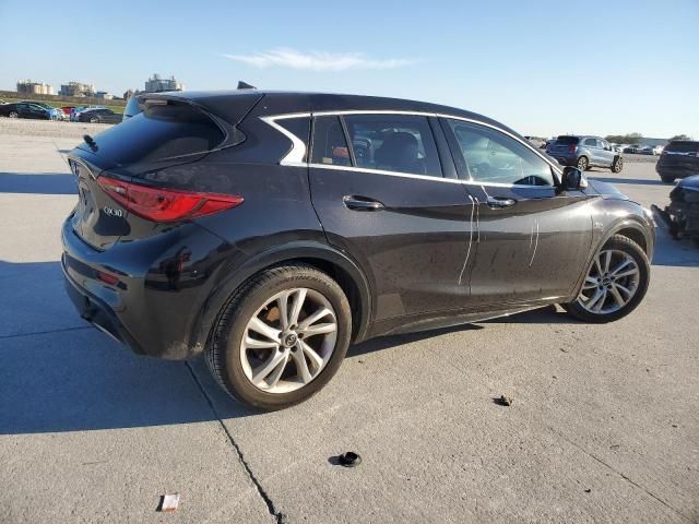 2017 Infiniti QX30 Base