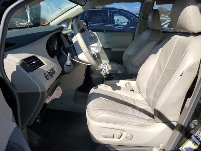 2011 Toyota Sienna XLE