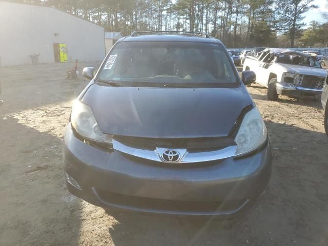 2006 Toyota Sienna XLE