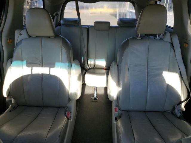 2011 Toyota Sienna XLE