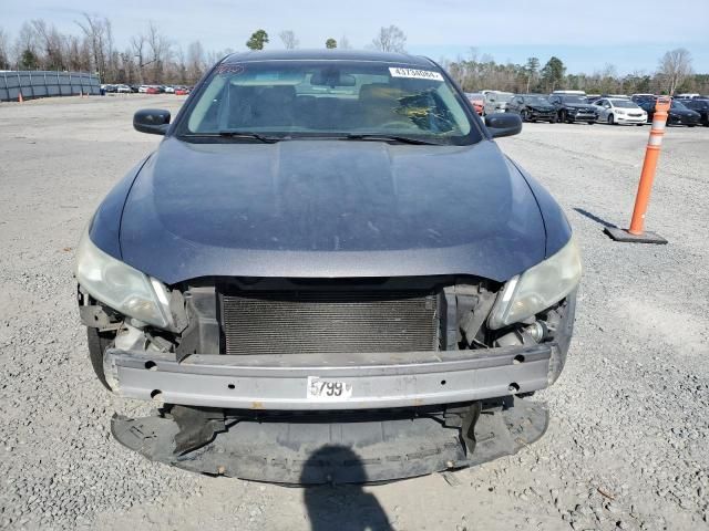 2012 Ford Taurus SE