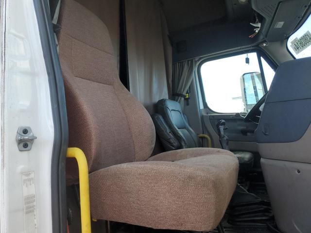 2016 Freightliner Cascadia 125