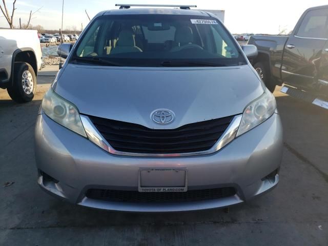 2011 Toyota Sienna LE