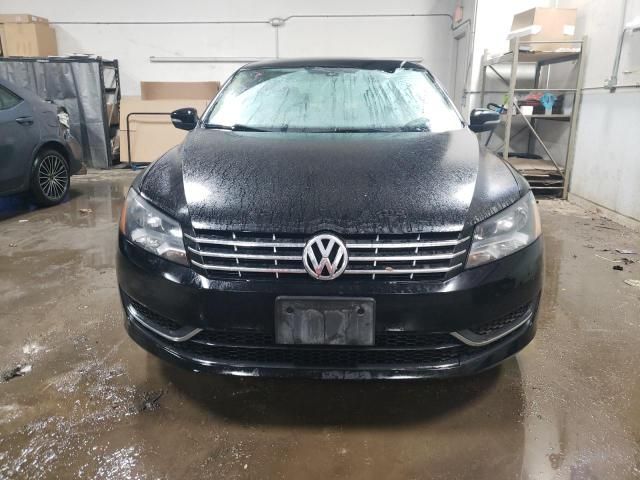 2014 Volkswagen Passat SE