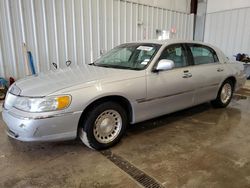 Vehiculos salvage en venta de Copart Franklin, WI: 2001 Lincoln Town Car Executive