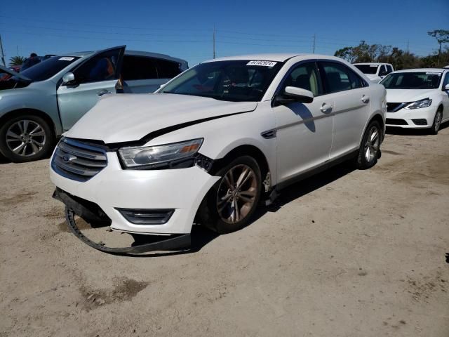 2016 Ford Taurus SEL