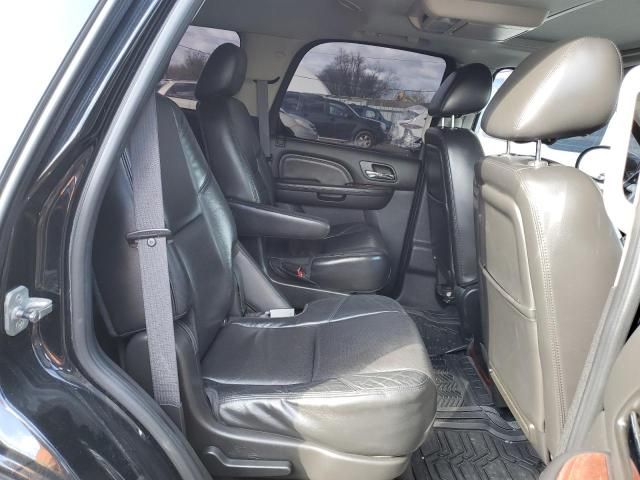 2011 Cadillac Escalade Luxury