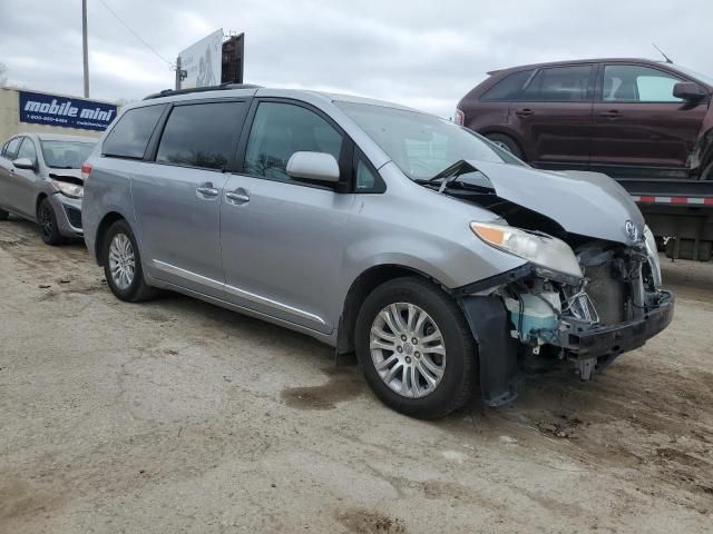 2011 Toyota Sienna XLE