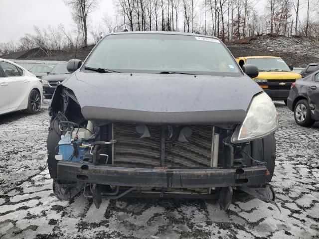 2009 Toyota Sienna CE