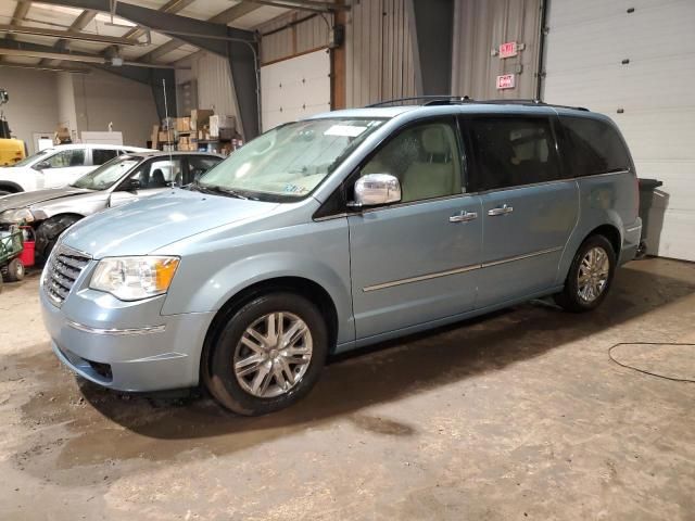 2010 Chrysler Town & Country Limited