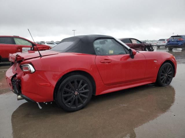 2017 Fiat 124 Spider Classica