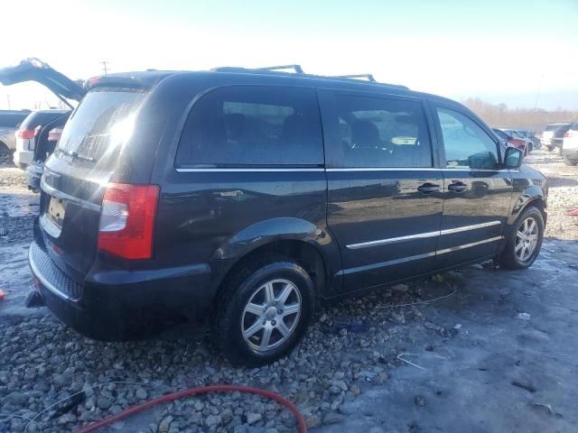 2012 Chrysler Town & Country Touring L