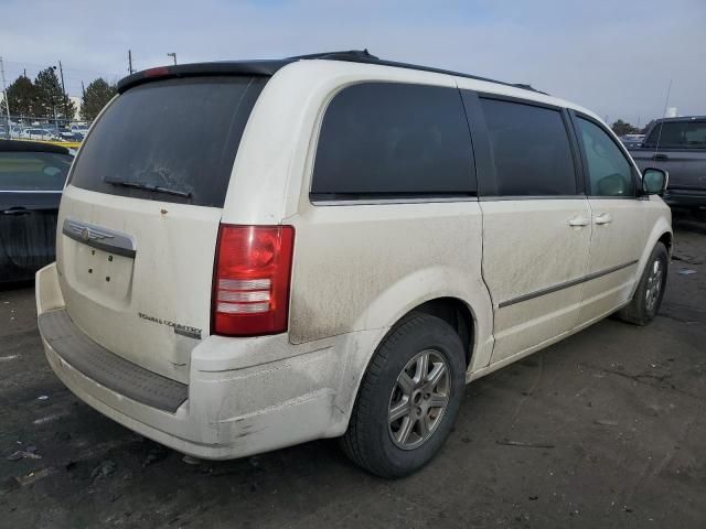 2010 Chrysler Town & Country Touring