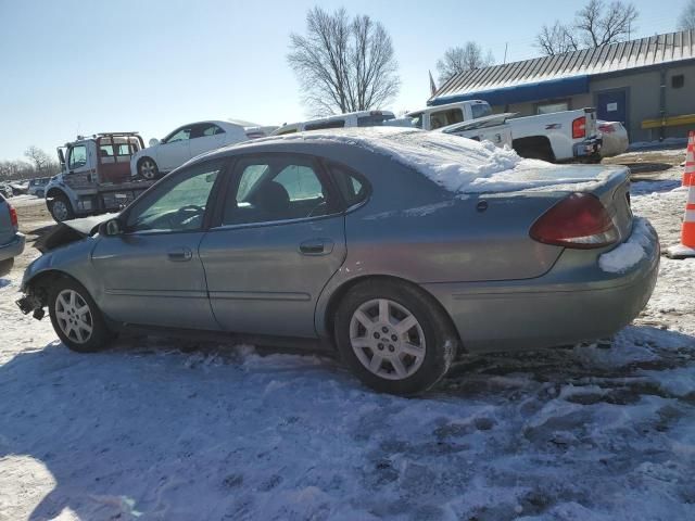 2005 Ford Taurus SE