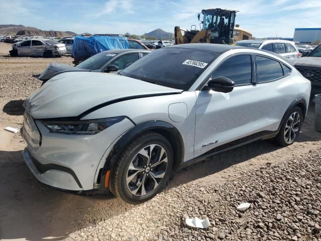 2022 Ford Mustang MACH-E Premium