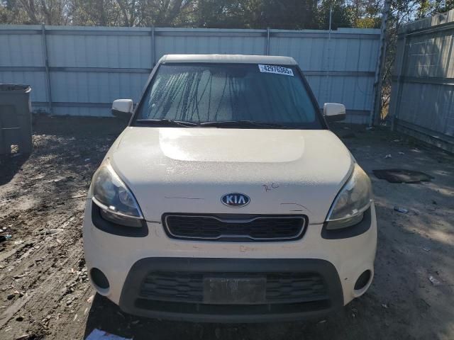 2013 KIA Soul +