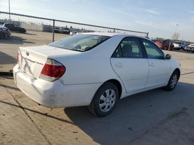 2005 Toyota Camry LE