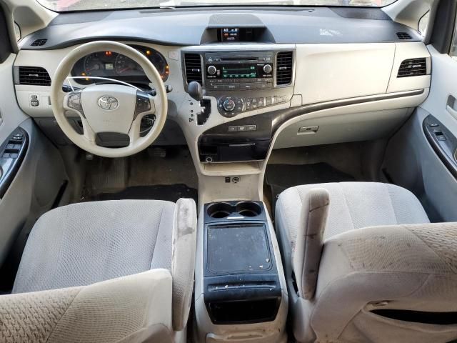 2014 Toyota Sienna LE