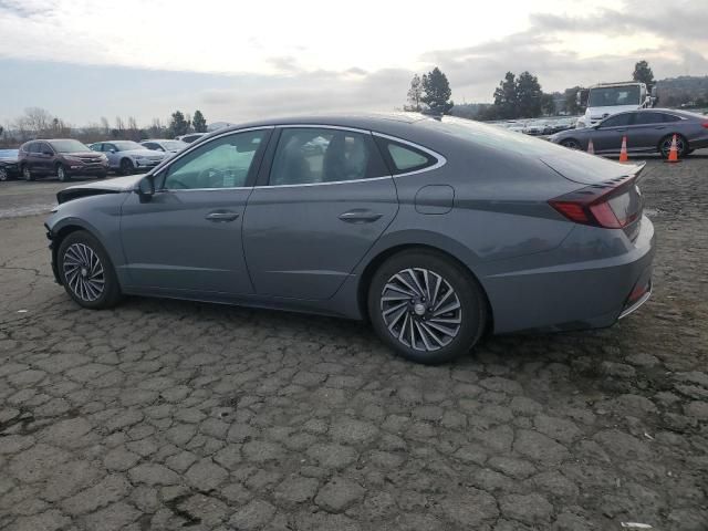 2022 Hyundai Sonata Hybrid