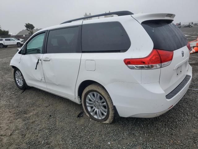 2013 Toyota Sienna XLE