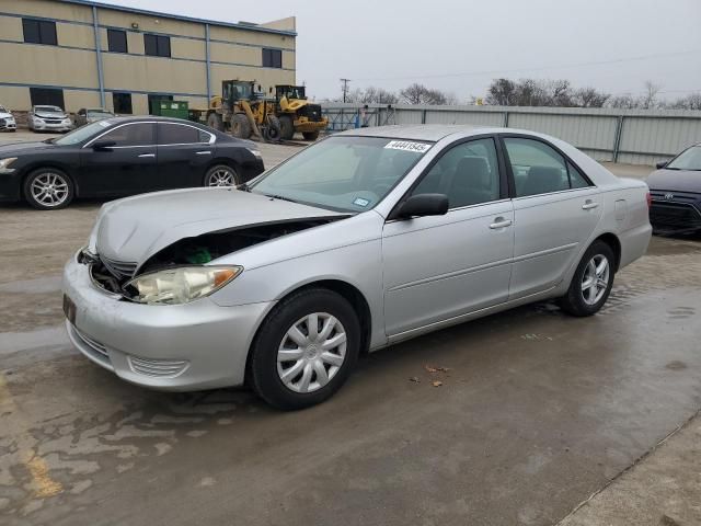 2005 Toyota Camry LE