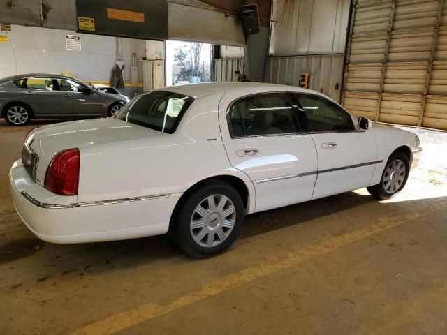 2004 Lincoln Town Car Ultimate