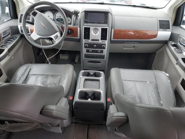 2009 Chrysler Town & Country Touring