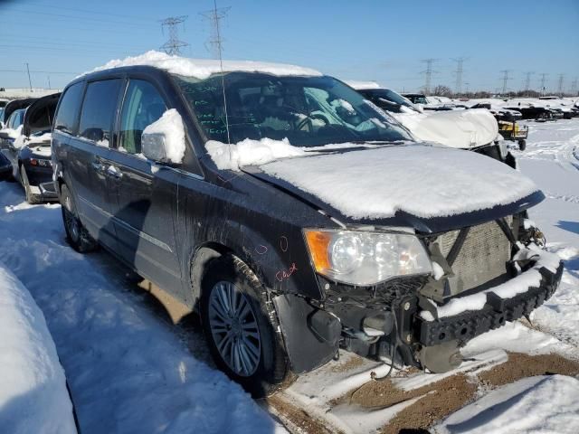 2013 Chrysler Town & Country Touring L