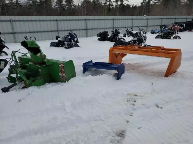 2020 Frontier 2020 Skwq Snow Blowers