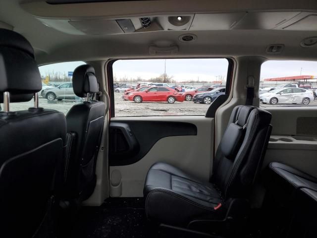 2013 Chrysler Town & Country Touring