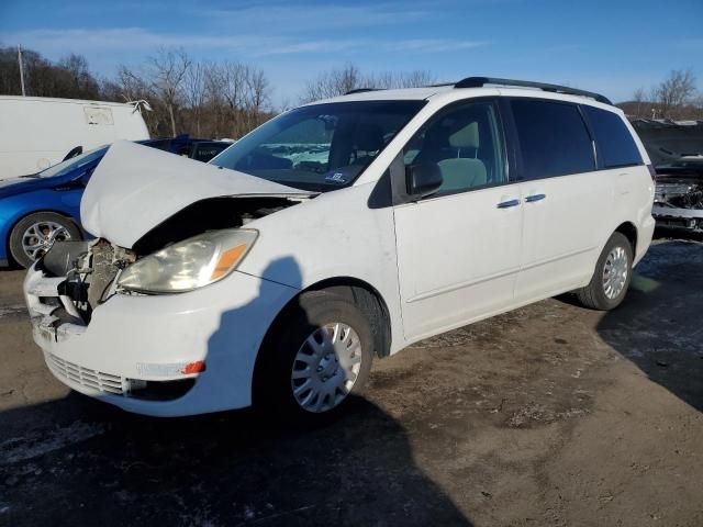 2005 Toyota Sienna CE