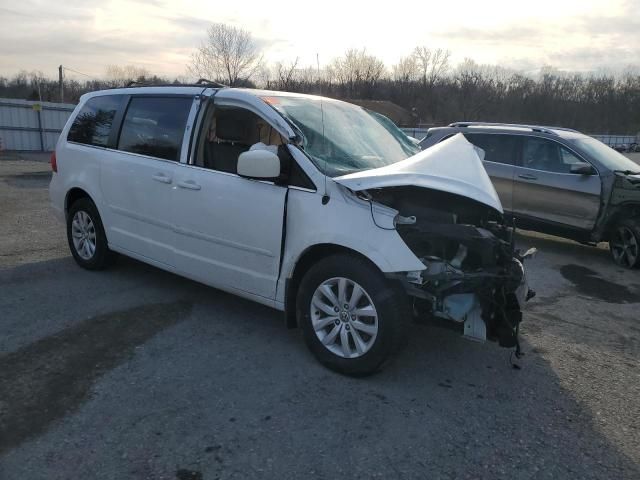 2014 Volkswagen Routan SE